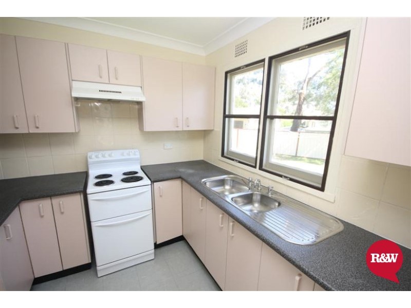 6 Antill Place, Blackett NSW 2770