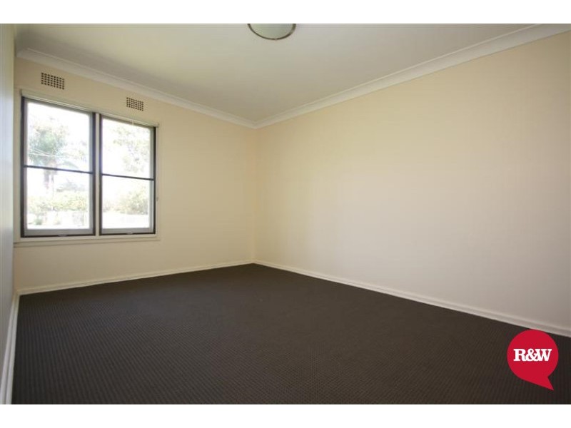 6 Antill Place, Blackett NSW 2770