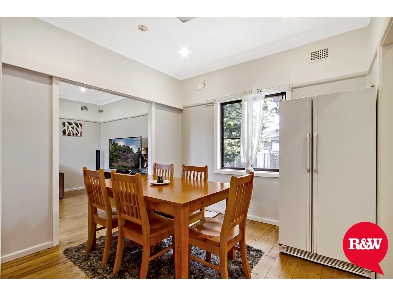 77 Captain Cook Drive, Willmot NSW 2770