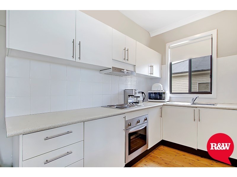 30 and 30a Oxford Street, Cambridge Park NSW 2747