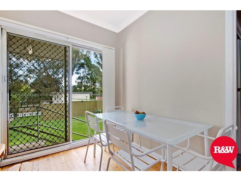 30 and 30a Oxford Street, Cambridge Park NSW 2747