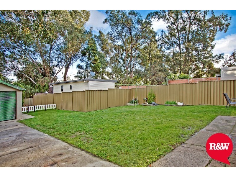 30 and 30a Oxford Street, Cambridge Park NSW 2747