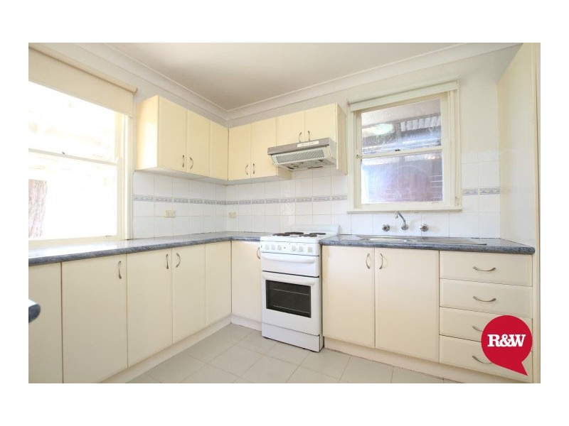 8 Hawaii Avenue, Lethbridge Park NSW 2770