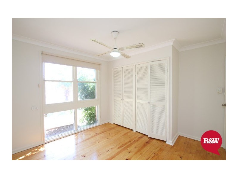 8 Hawaii Avenue, Lethbridge Park NSW 2770