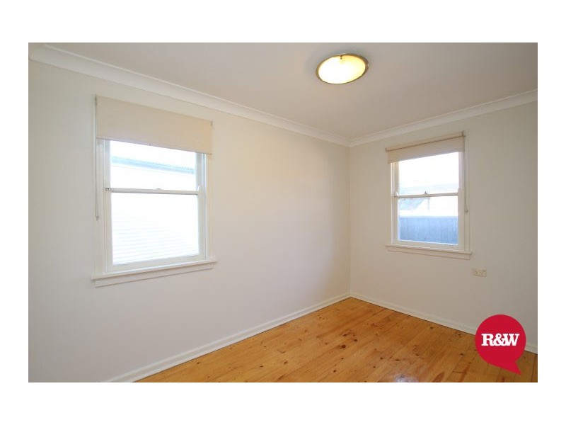 8 Hawaii Avenue, Lethbridge Park NSW 2770