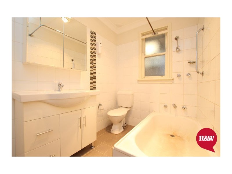 8 Hawaii Avenue, Lethbridge Park NSW 2770