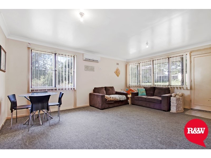 4 Bramble Place, Whalan NSW 2770