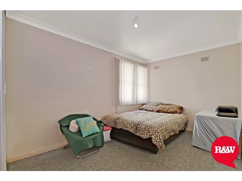 4 Bramble Place, Whalan NSW 2770