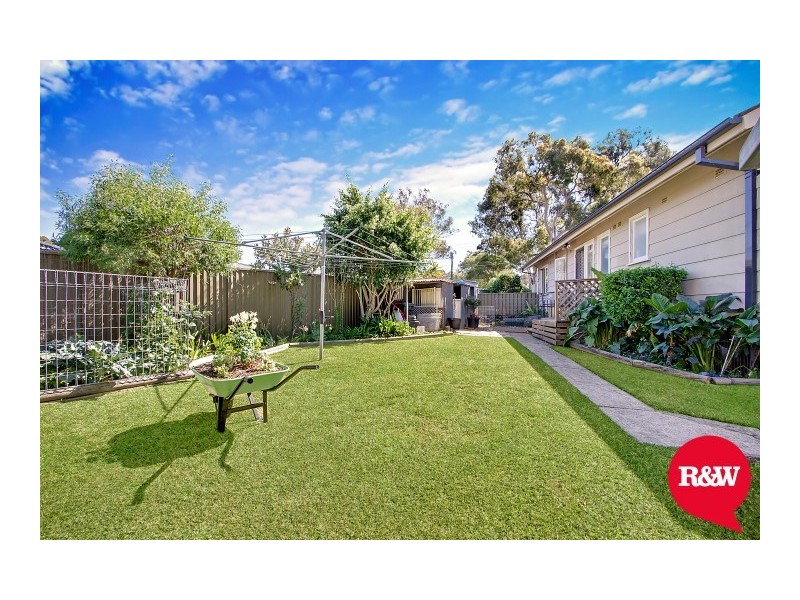 39 Roebuck Crescent, Willmot NSW 2770