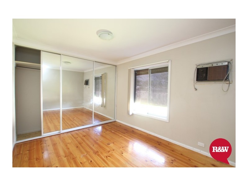 12 Picot Place, Blackett NSW 2770