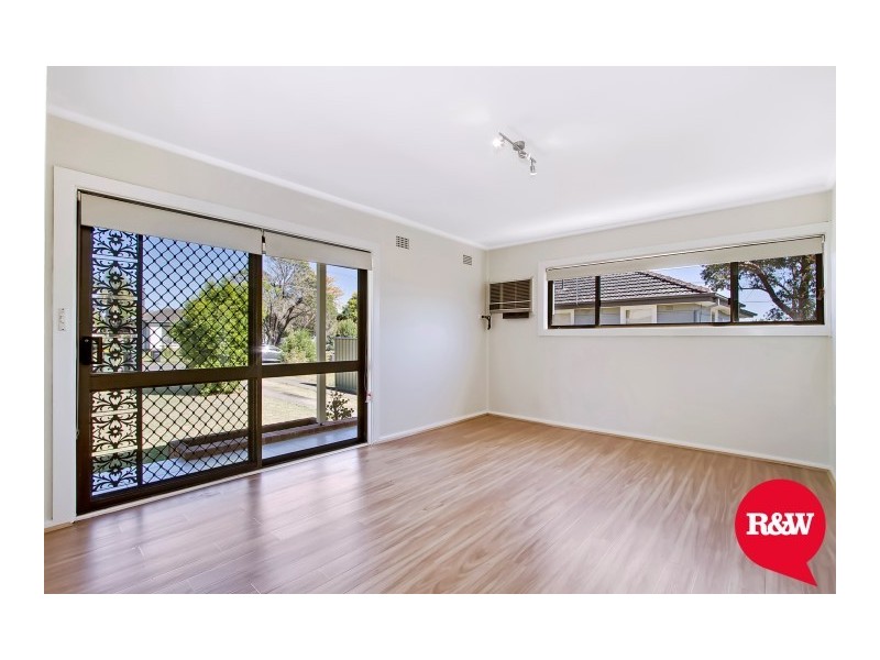 30 Leonard Street, Colyton NSW 2760