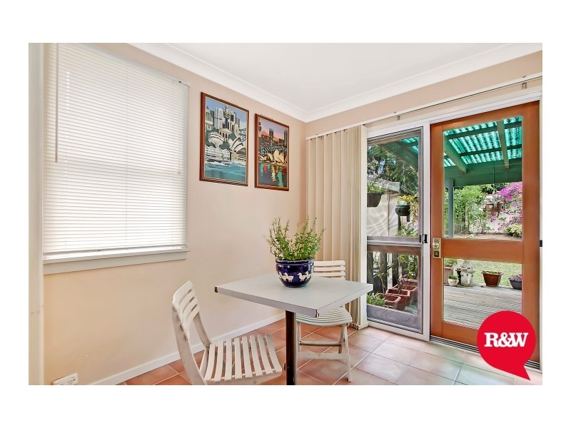 11 Waikanda Crescent, Whalan NSW 2770