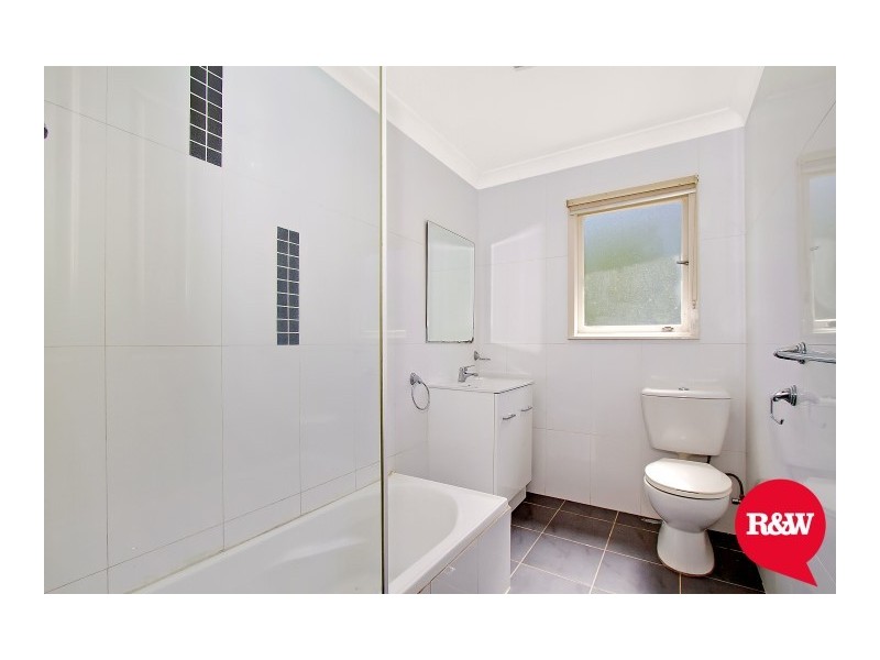 13 Manila Road, Lethbridge Park NSW 2770