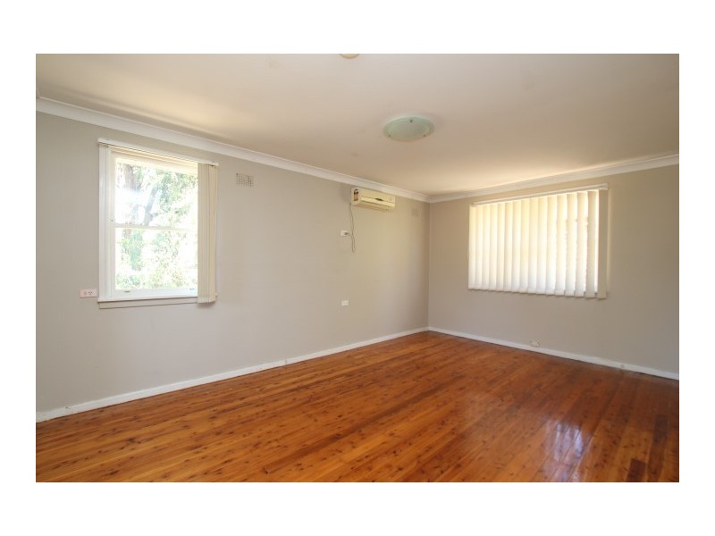 4 Law Crescent, Tregear NSW 2770