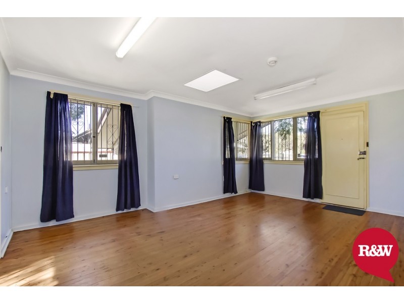 39 Manila Road, Lethbridge Park NSW 2770