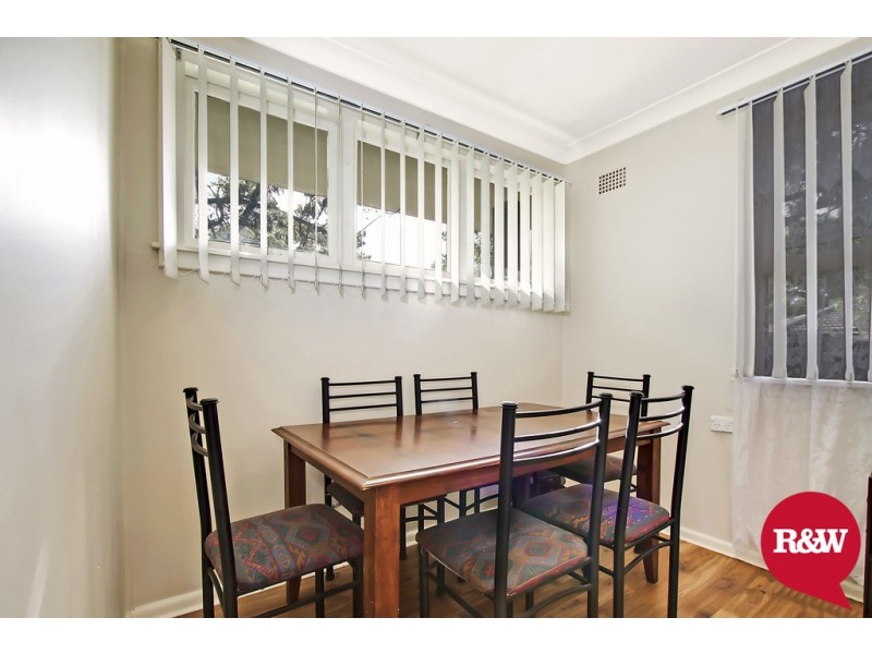 3 Tonga Place, Lethbridge Park NSW 2770