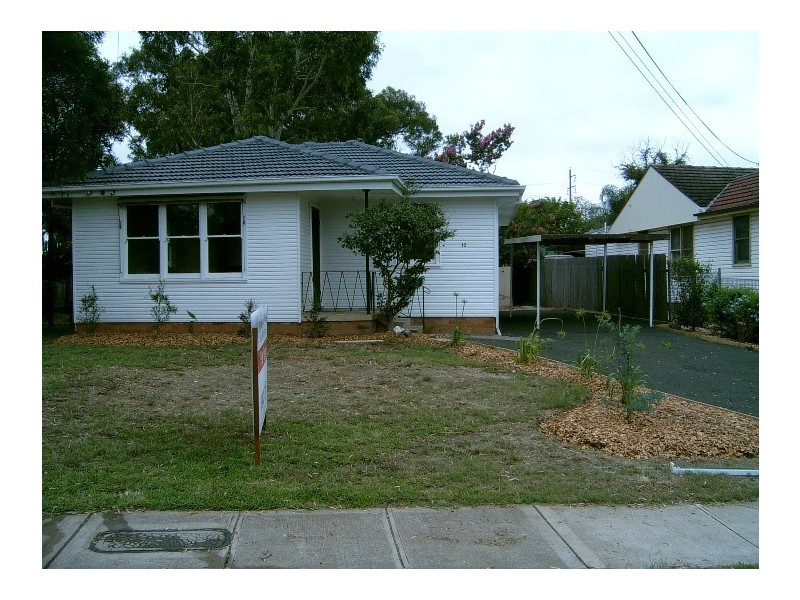 10 CEDAR GROVE, St Marys NSW 2760