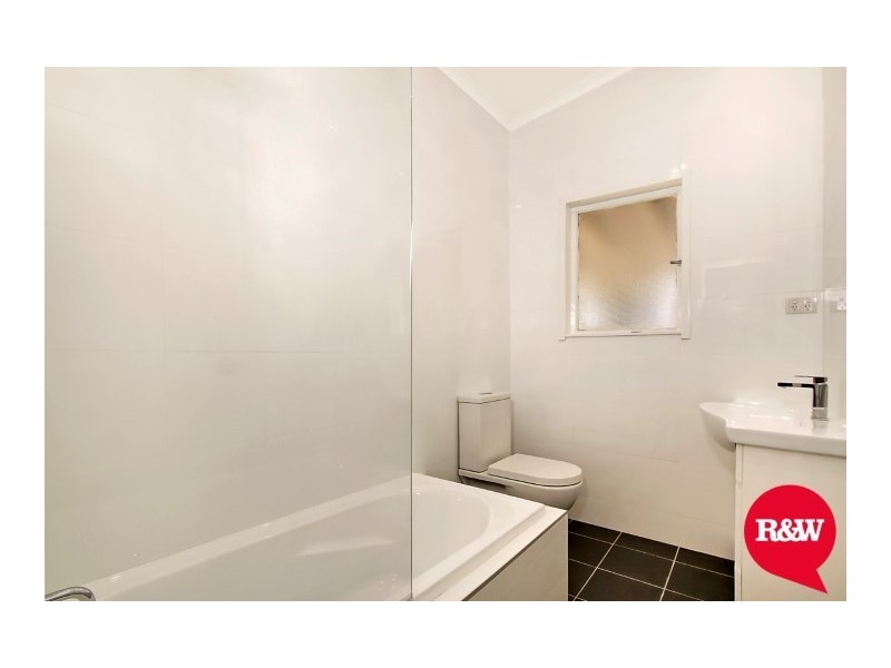 17 Mindanao Avenue, Lethbridge Park NSW 2770