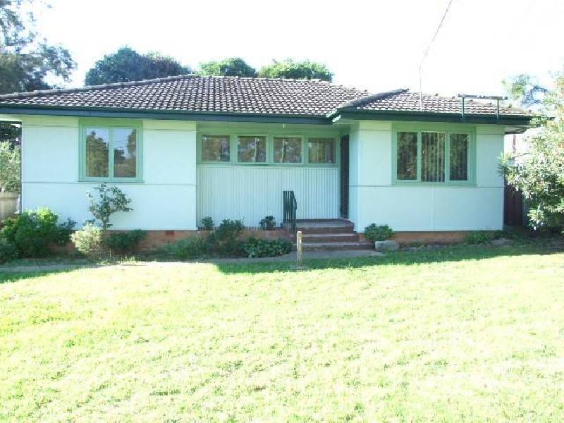 27 KISTA DAN AVENUE, Tregear NSW 2770