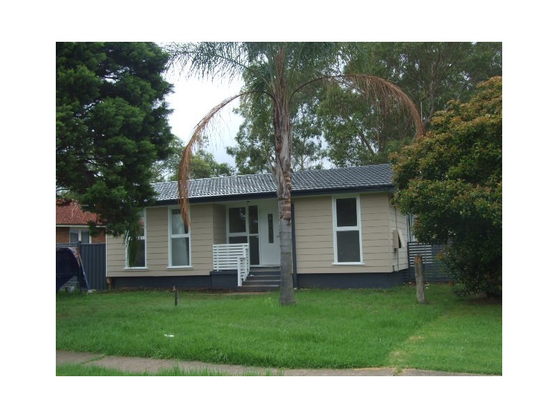 23 KEESING CRESCENT, Blackett NSW 2770