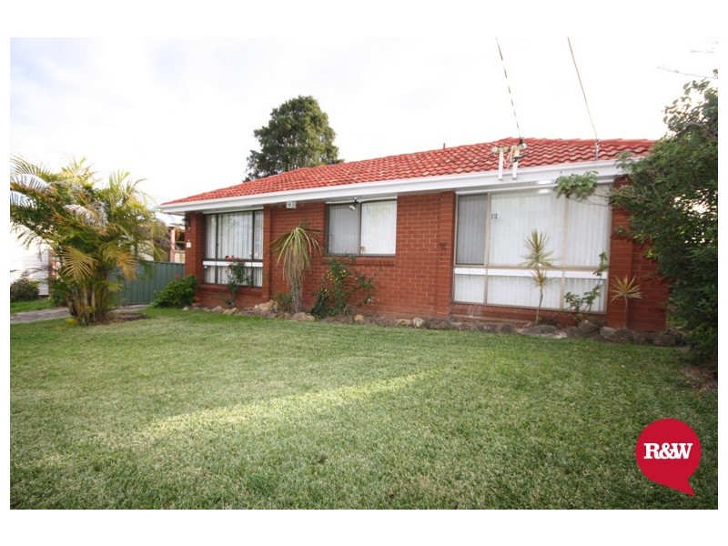 4 Tripoli Road, Fairfield West NSW 2165