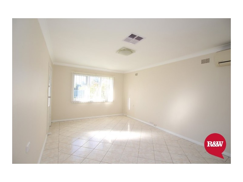 30 Ellengowan Crescent, Whalan NSW 2770