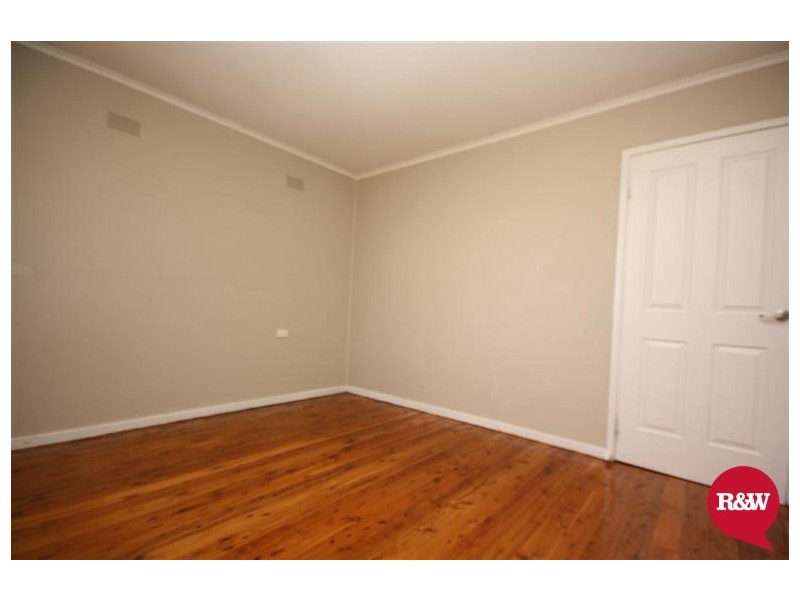 25 Feramin Avenue, Whalan NSW 2770