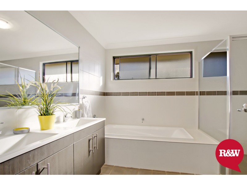 2/30 Valma Place, Colyton NSW 2760