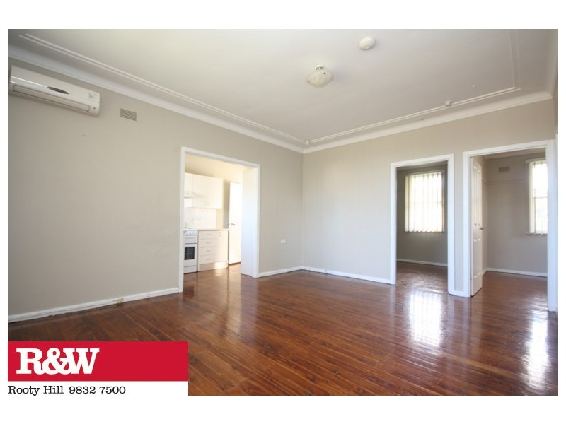 11 SADDINGTON STREET, St Marys NSW 2760