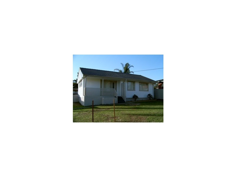 42 IDRIESS CRESCENT, Blackett NSW 2770