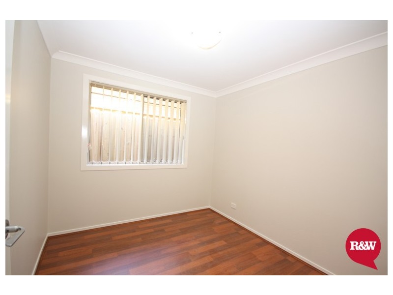 6 Twynam Place, Minto NSW 2566