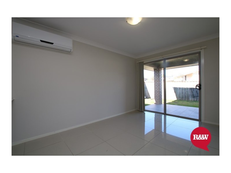 21 Grampian Avenue, Minto NSW 2566