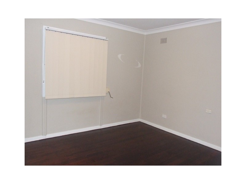 46 WAITAKI CRESCENT, Lethbridge Park NSW 2770