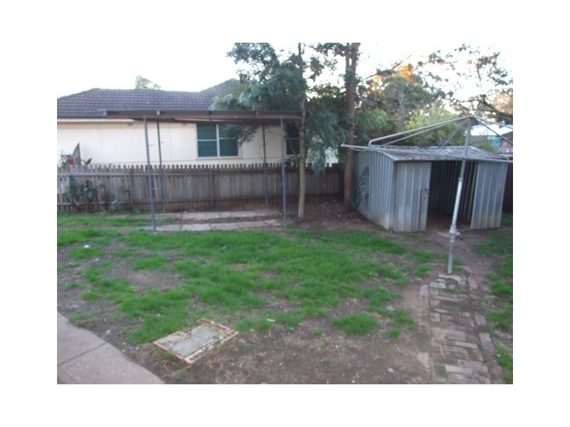 46 WAITAKI CRESCENT, Lethbridge Park NSW 2770