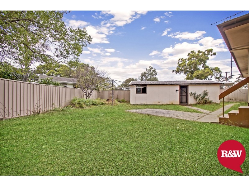 4 Picot Place, Blackett NSW 2770