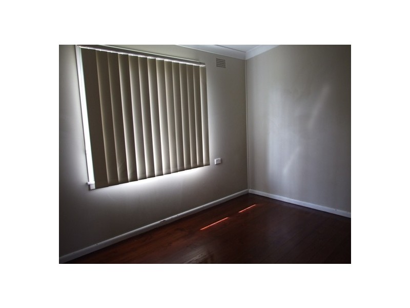 13 MANILA ROAD, Lethbridge Park NSW 2770