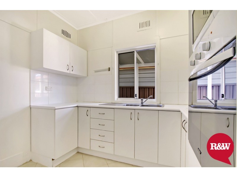 13 Araluen Avenue, St Marys NSW 2760