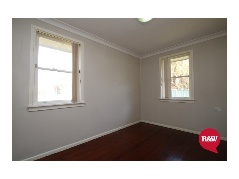 21 Samoa Place, Lethbridge Park NSW 2770