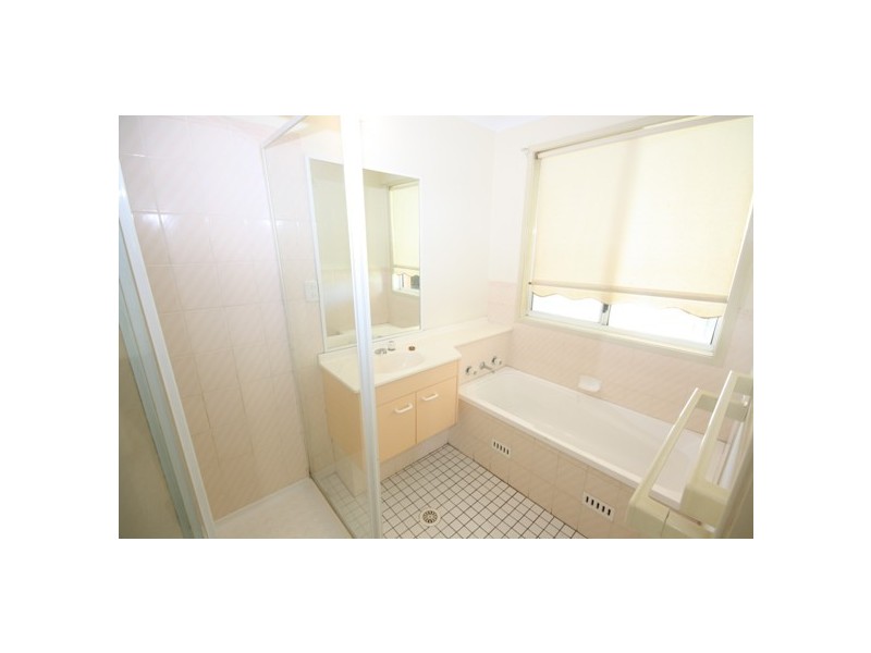 48 AQUILINA DRIVE, Plumpton NSW 2761