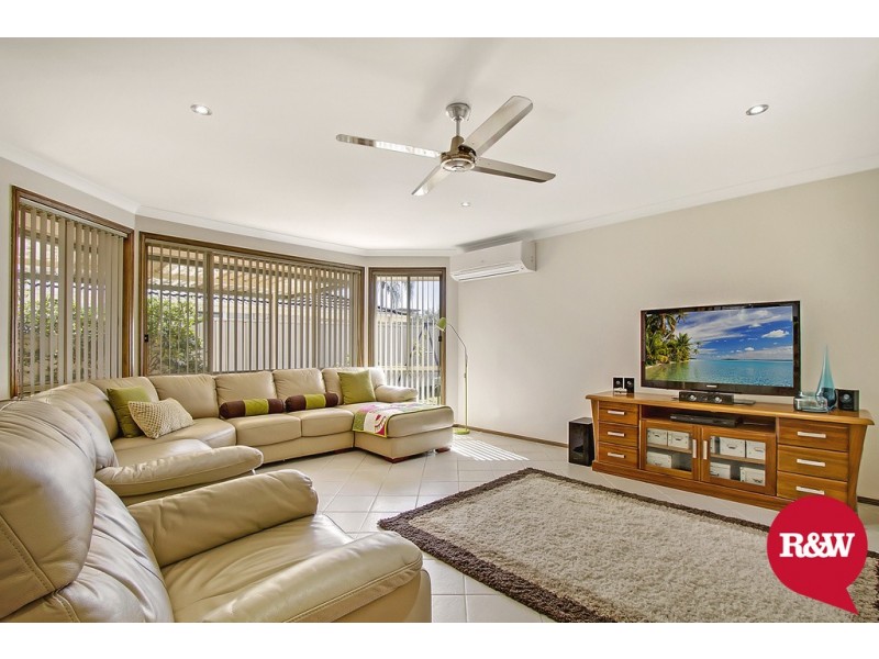 16 Mustang Avenue, St Clair NSW 2759