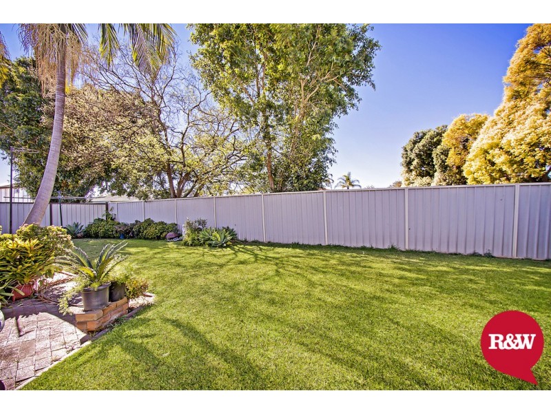 19 Barnard Crescent, Oakhurst NSW 2761