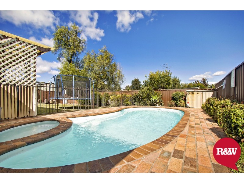 18 Marne Place, St Clair NSW 2759