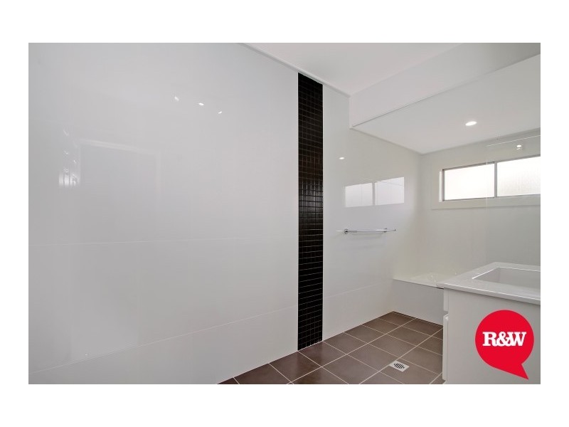 28 Leonard Street, Colyton NSW 2760