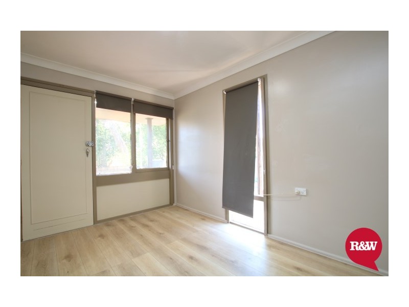 4 Picot Place, Blackett NSW 2770