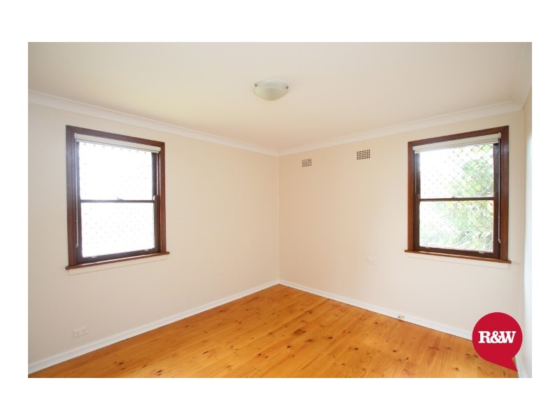 23 Lang Crescent, Blackett NSW 2770