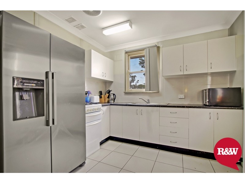 24 Waikanda Crescent, Whalan NSW 2770