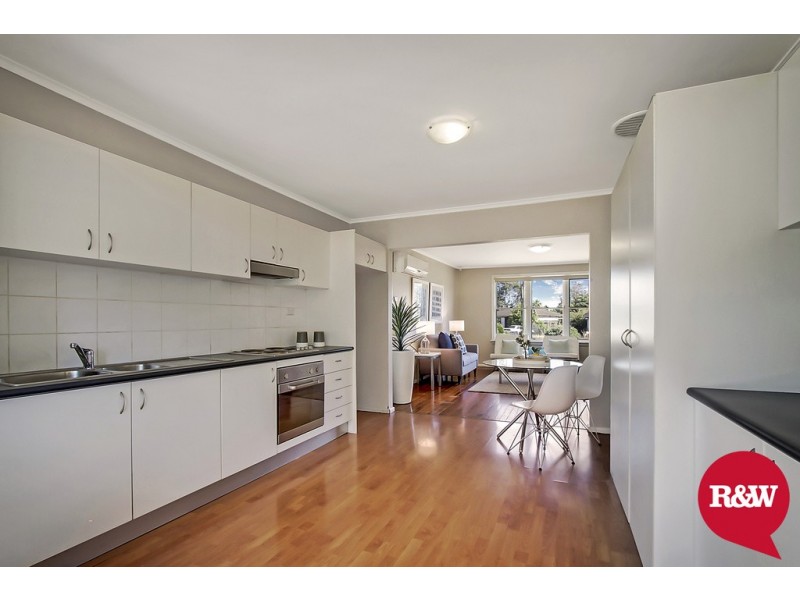 8 Arthur Place, Colyton NSW 2760