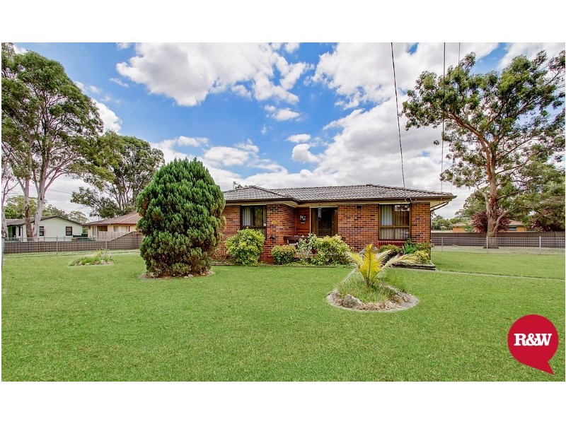 13 Cumbernauld Crescent, Dharruk NSW 2770