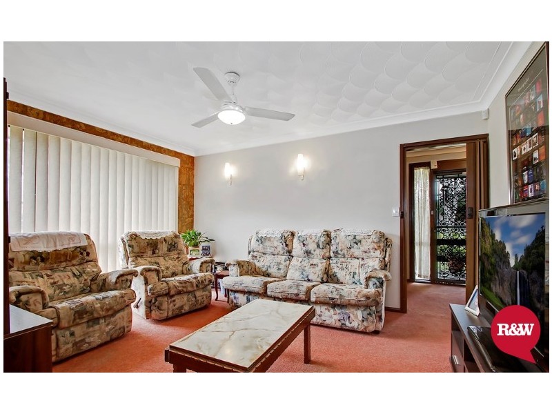 13 Cumbernauld Crescent, Dharruk NSW 2770