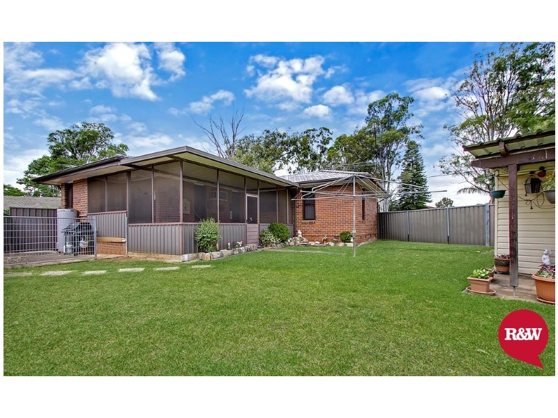 13 Cumbernauld Crescent, Dharruk NSW 2770